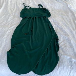 Dark green midi dress. Size: XL